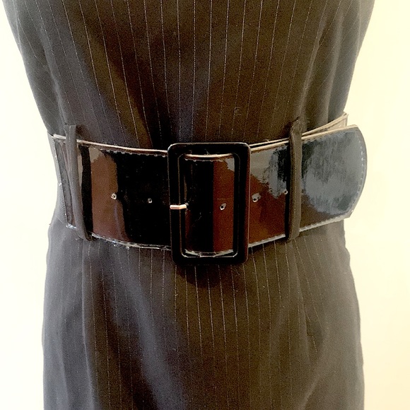 B DARLIN Black Pinstripe Wide Belt Dress Short Sleeve Side Zipper 9/10 9 10 - Picture 3 of 9